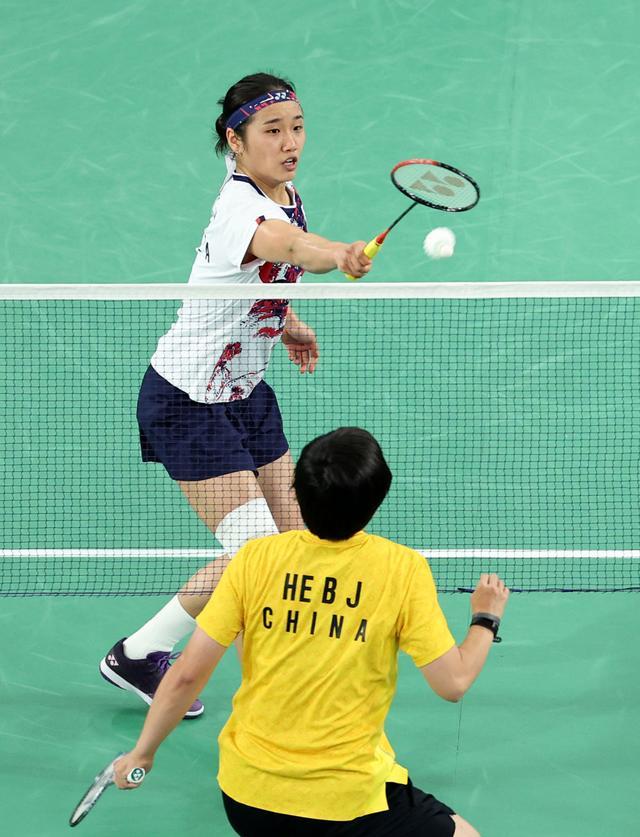 台上表现出 台上表现出