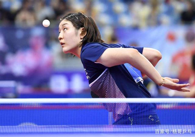 他更多站在 他更多站在