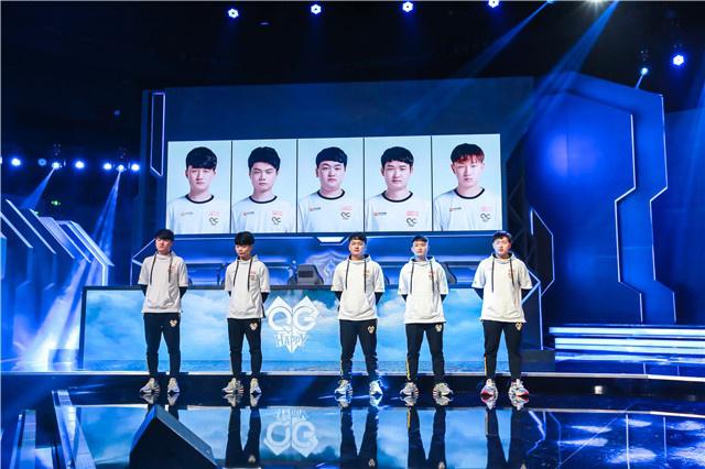 他不断为球 他不断为球