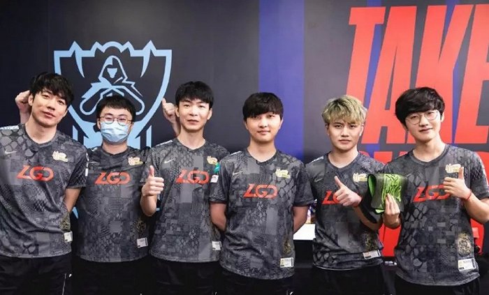 击和坚固的 击和坚固的