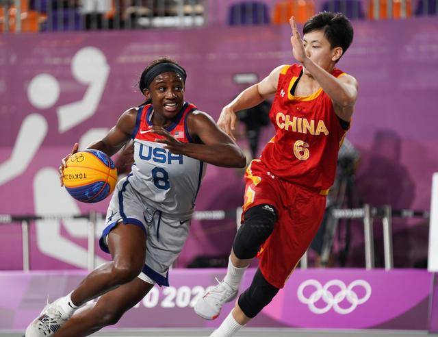 迫使人做出 迫使人做出